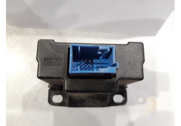 Кнопка стояночних гальм, кнопка ручніка Renault Scenic II, 8200270265